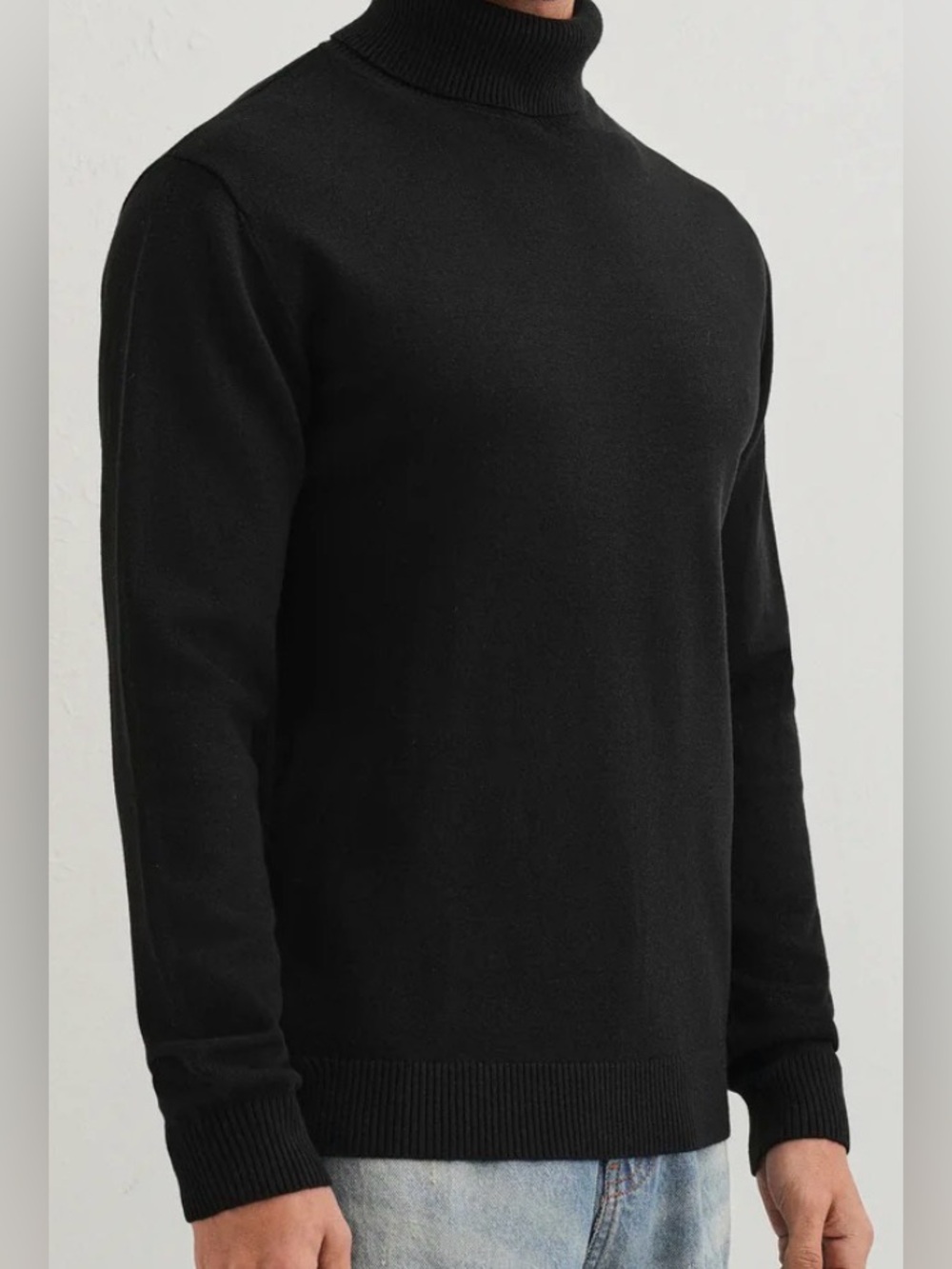 CLUB ROOM size LARGE, BLACK,  Turtleneck.